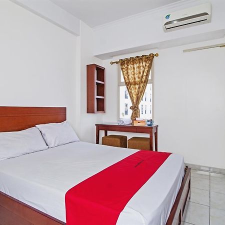 דפוק Reddoorz Apartment @ Margonda Residence מראה חיצוני תמונה