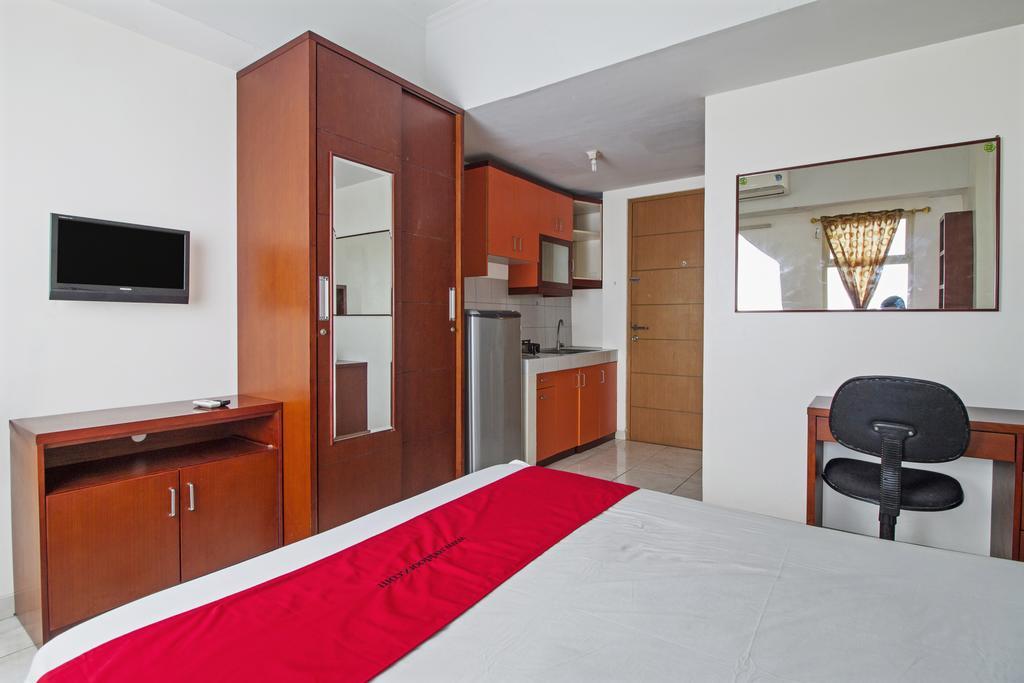 דפוק Reddoorz Apartment @ Margonda Residence מראה חיצוני תמונה