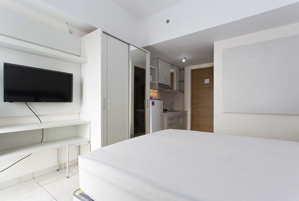 דפוק Reddoorz Apartment @ Margonda Residence מראה חיצוני תמונה