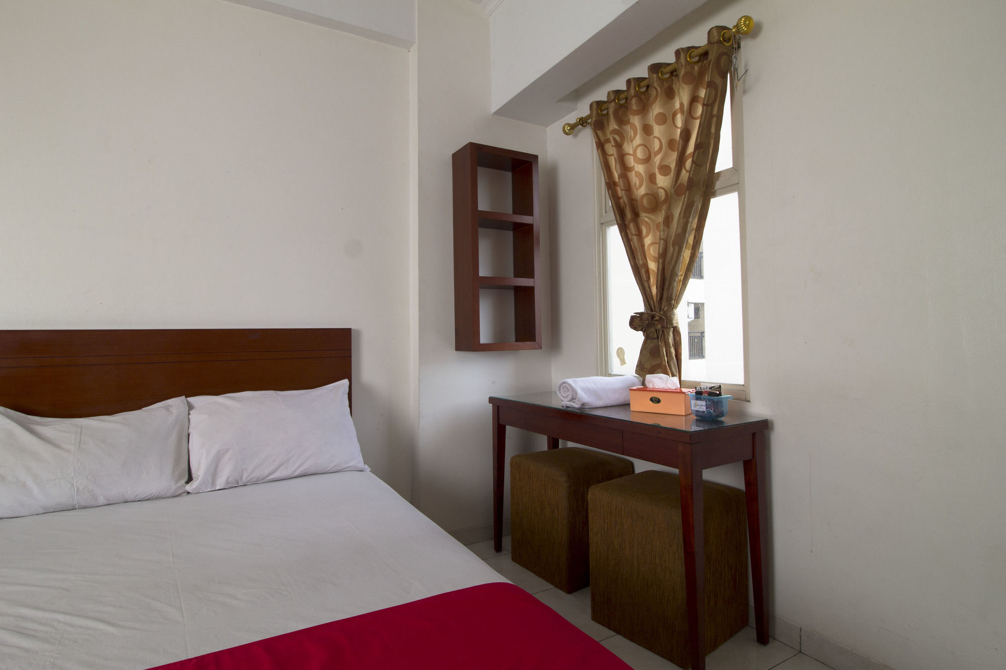 דפוק Reddoorz Apartment @ Margonda Residence מראה חיצוני תמונה